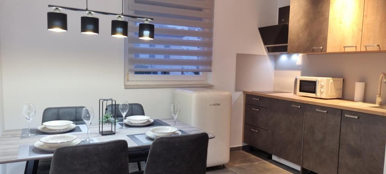 Qr Apartment For Family, Couples, And Friends Stay In Rijeka Exterior foto