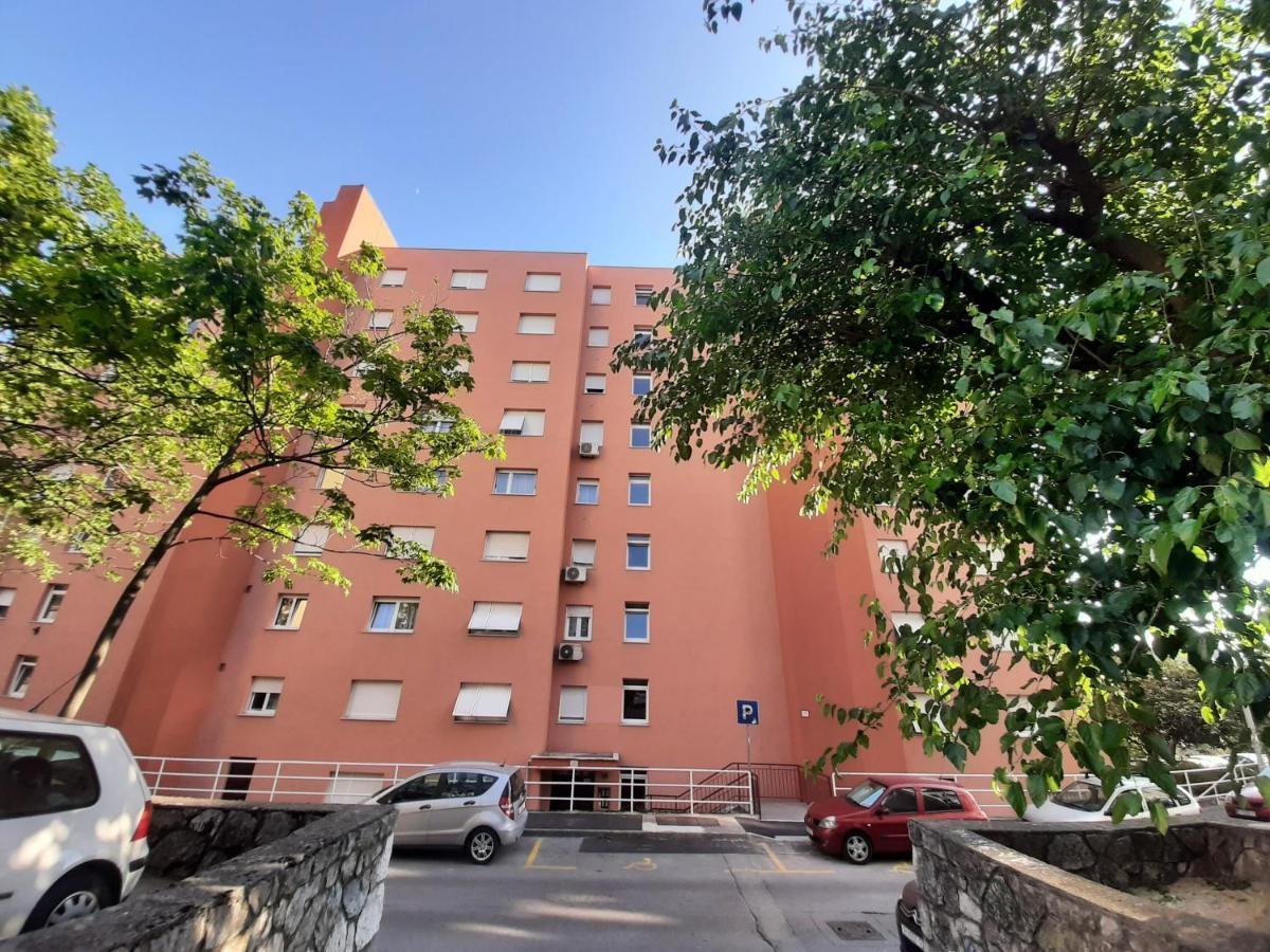 Qr Apartment For Family, Couples, And Friends Stay In Rijeka Exterior foto